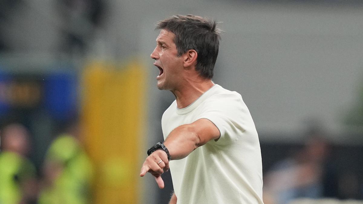 Cristian Chivu Minta Inter Milan Berani Bangkit di Liga Champions, Uang Bukan Jaminan