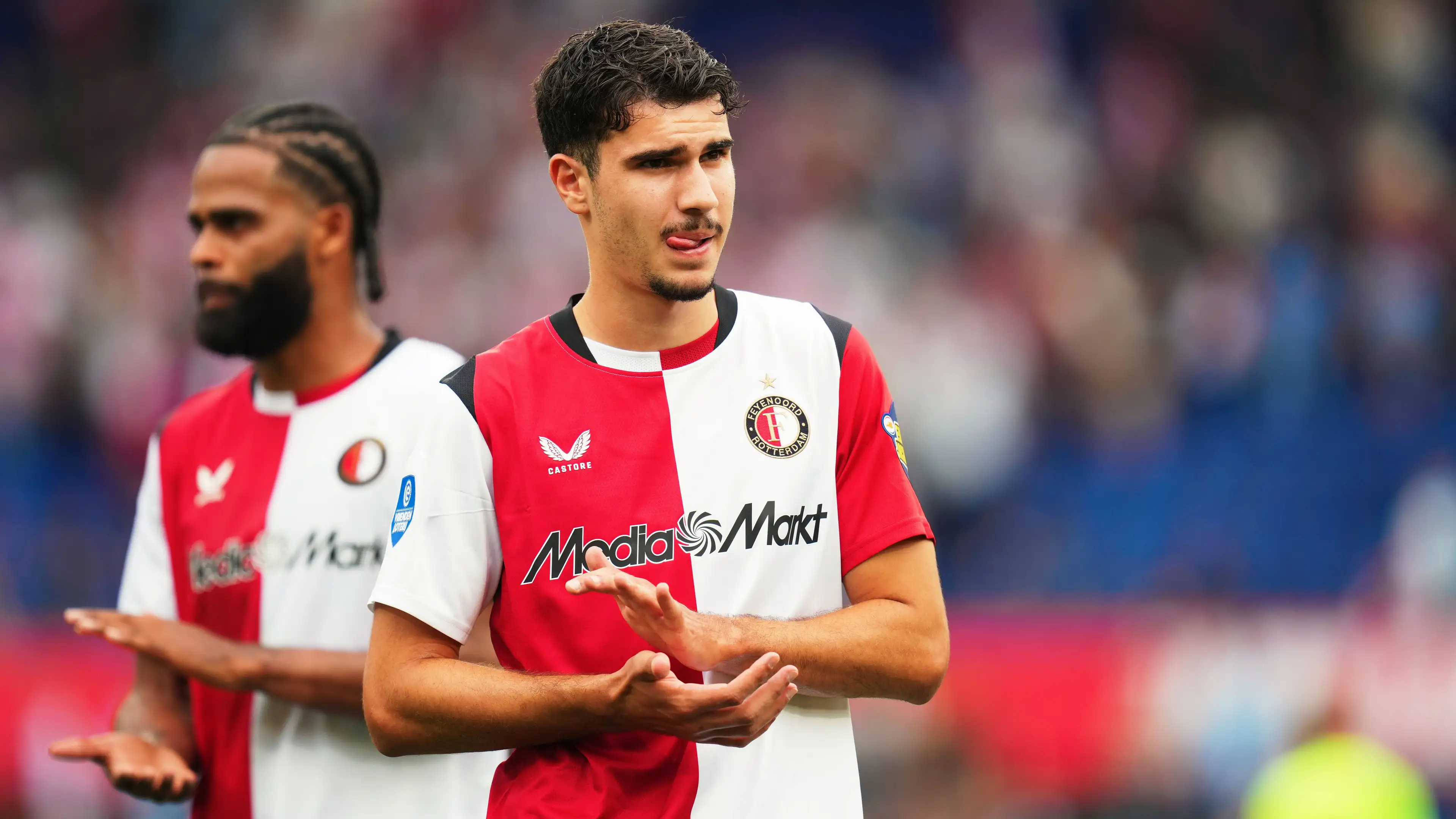 Feyenoord kalah sehari setelah kesalahan fatal di Eredivisie dalam laga uji coba tertutup