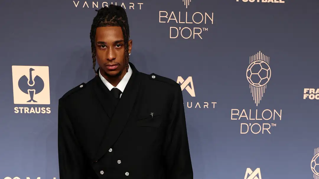 “Saya tidak melihat alasan mengapa tidak”: CEO Bayern Munich Jan-Christian Dreesen menjagokan Michael Olise meraih Ballon d'Or di masa depan saat Bayern merencanakan perpanjangan kontrak jangka panjang