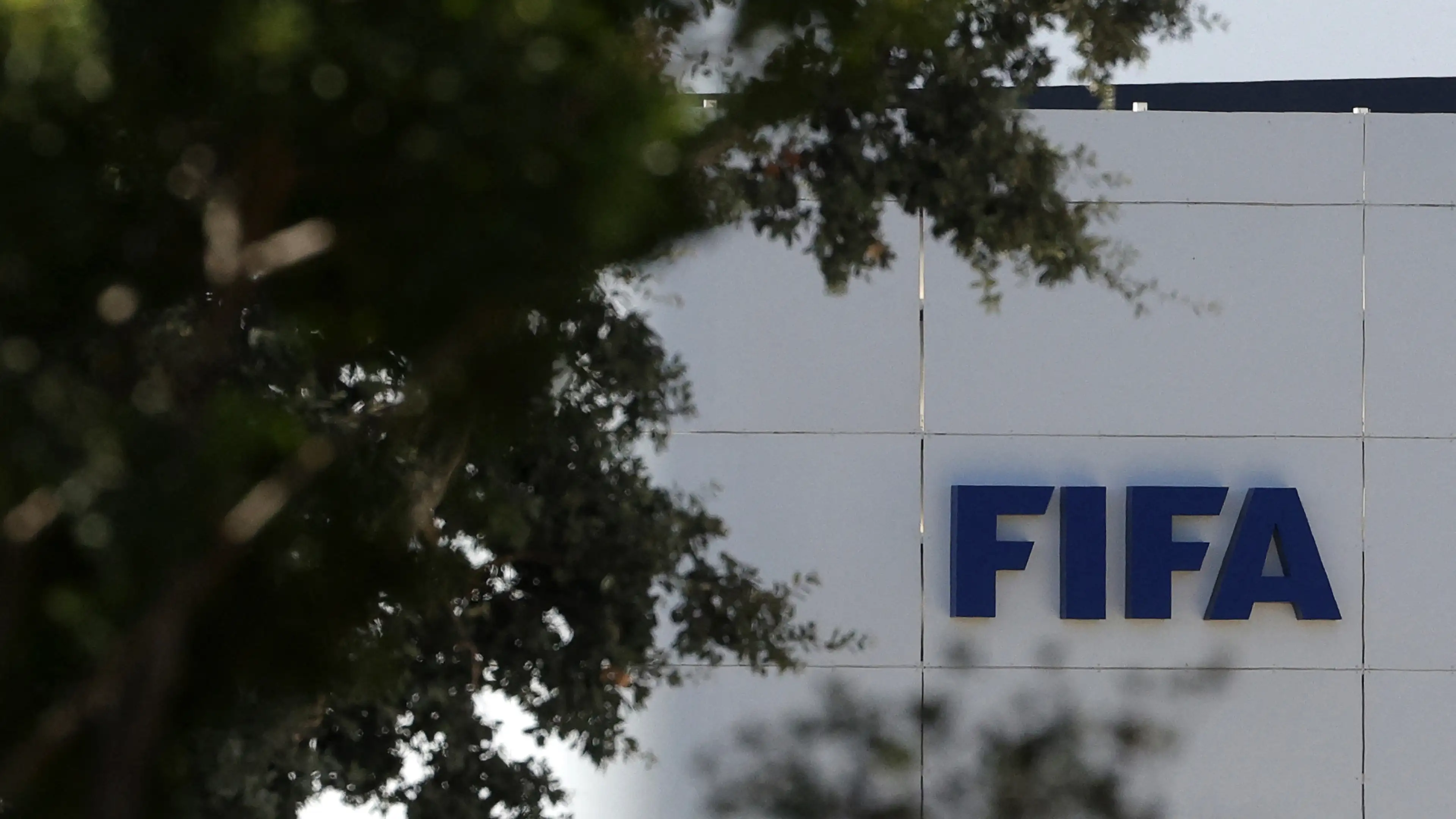 Nomor 3: Siapa pria misterius FIFA yang mengguncang takhta Infantino?