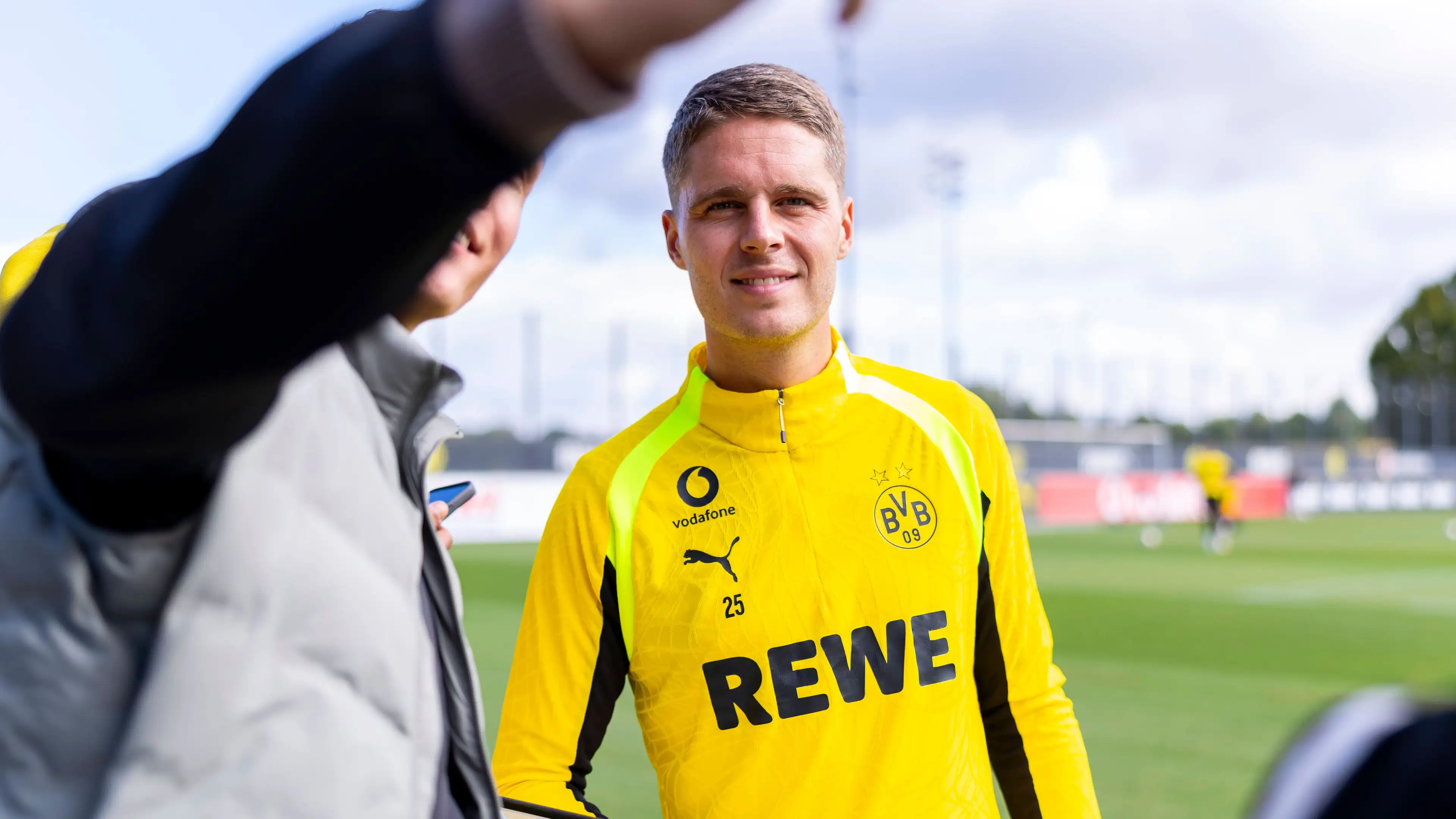 BVB, berita dan rumor - "Itu tidak normal di Belanda": Satu hal ini sangat mengesankan Joey Veerman di Borussia Dortmund