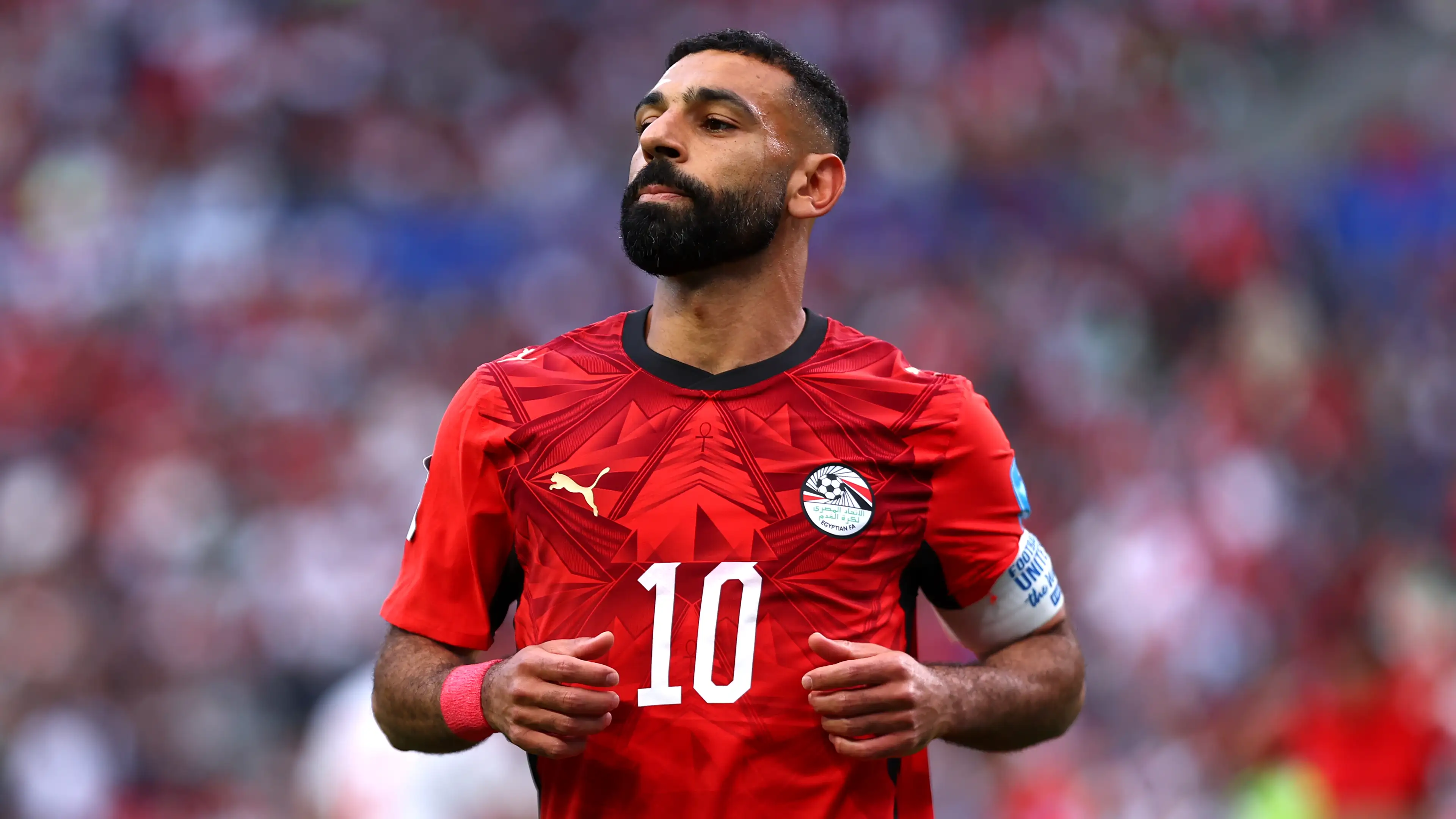 Ia akan menerima gaji rekor: transfer sensasional Mohamed Salah nyaris pasti