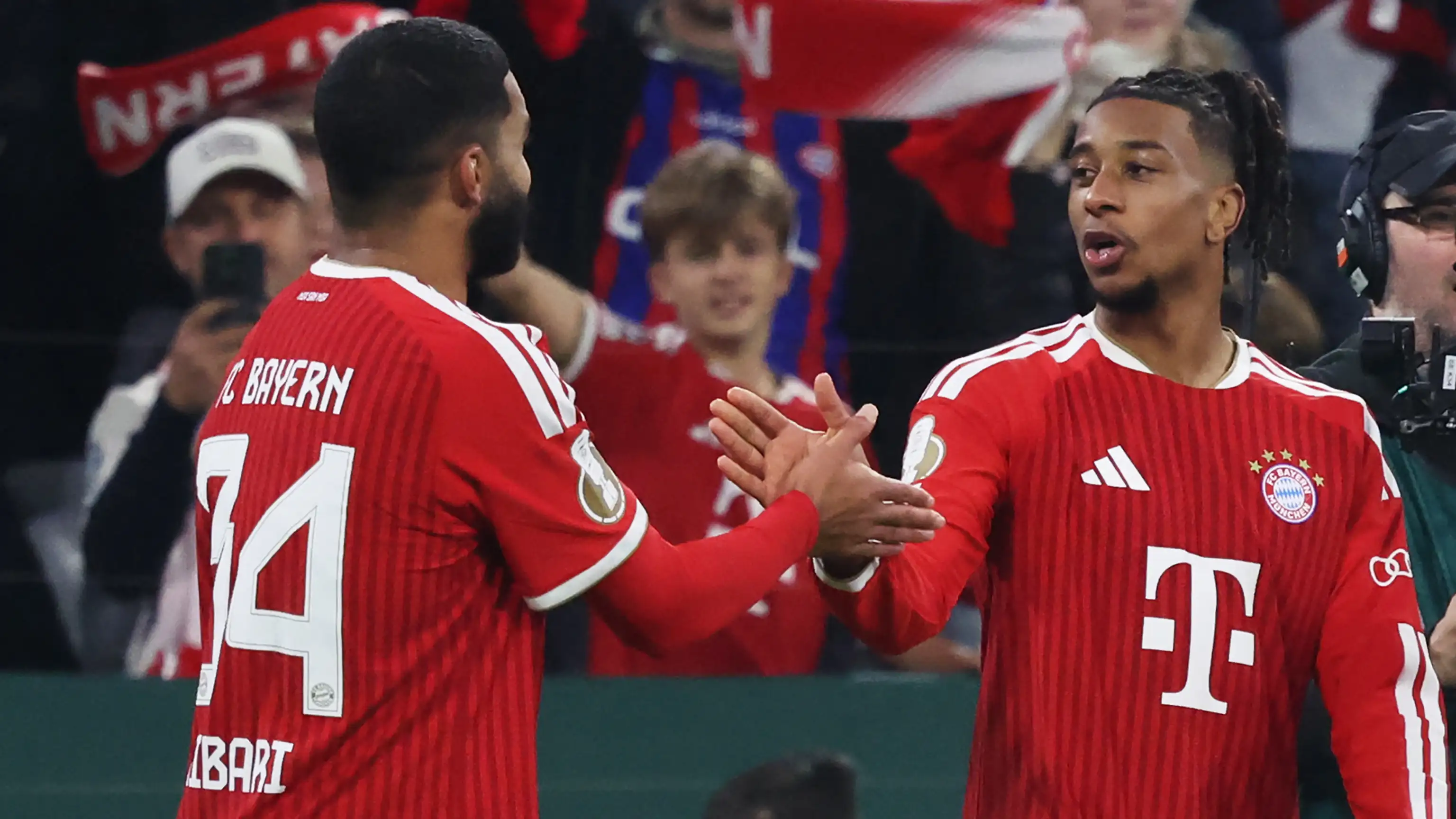 Video: Enam Gol Bayern, Tsibari dan Olise Pimpin Pesta Gol Bayern Munich di Ajang Piala