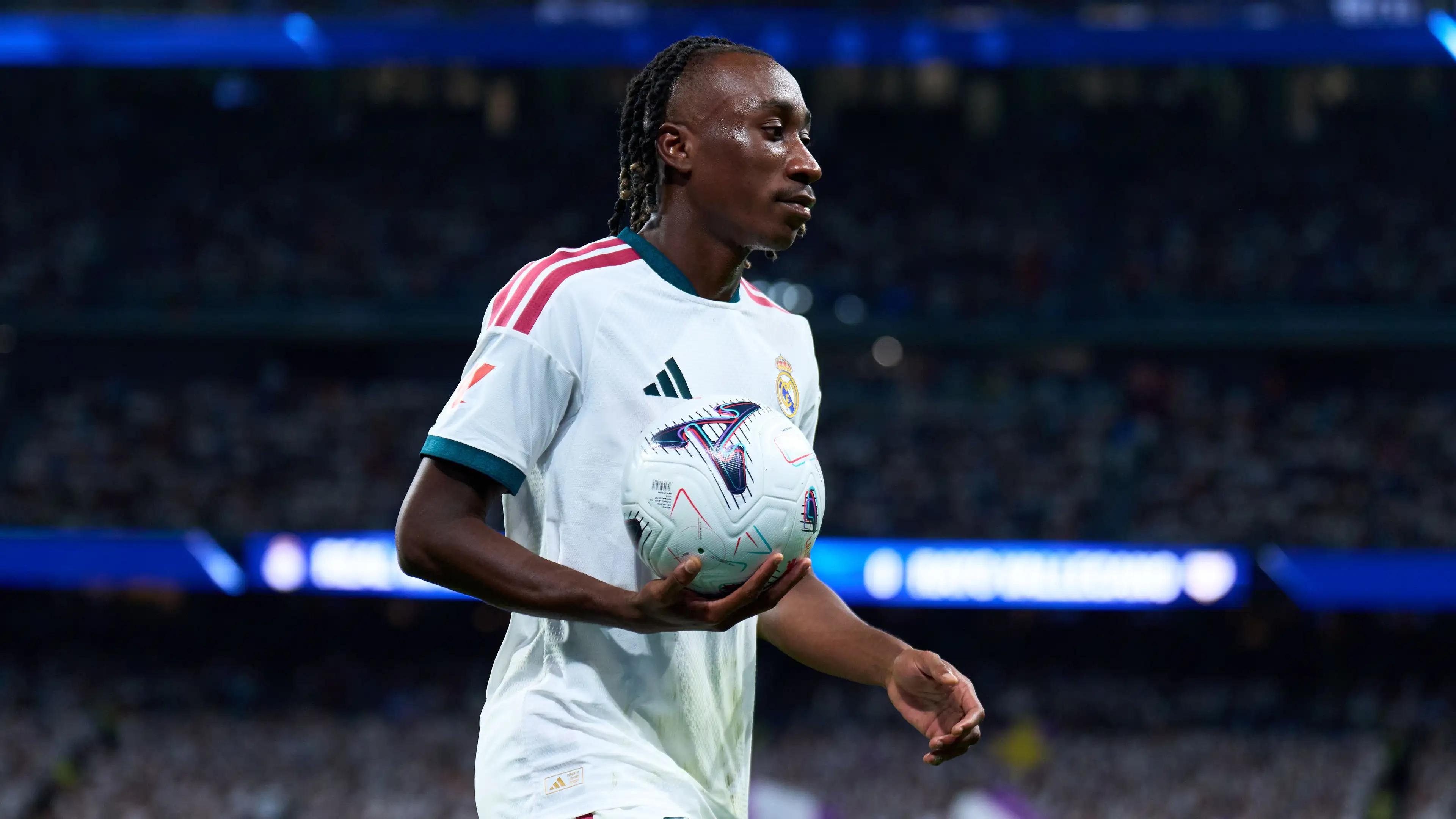 Meraih sesuatu yang tak ternilai harganya: Diomande menekan Mourinho dan mengancam takhta Vinicius