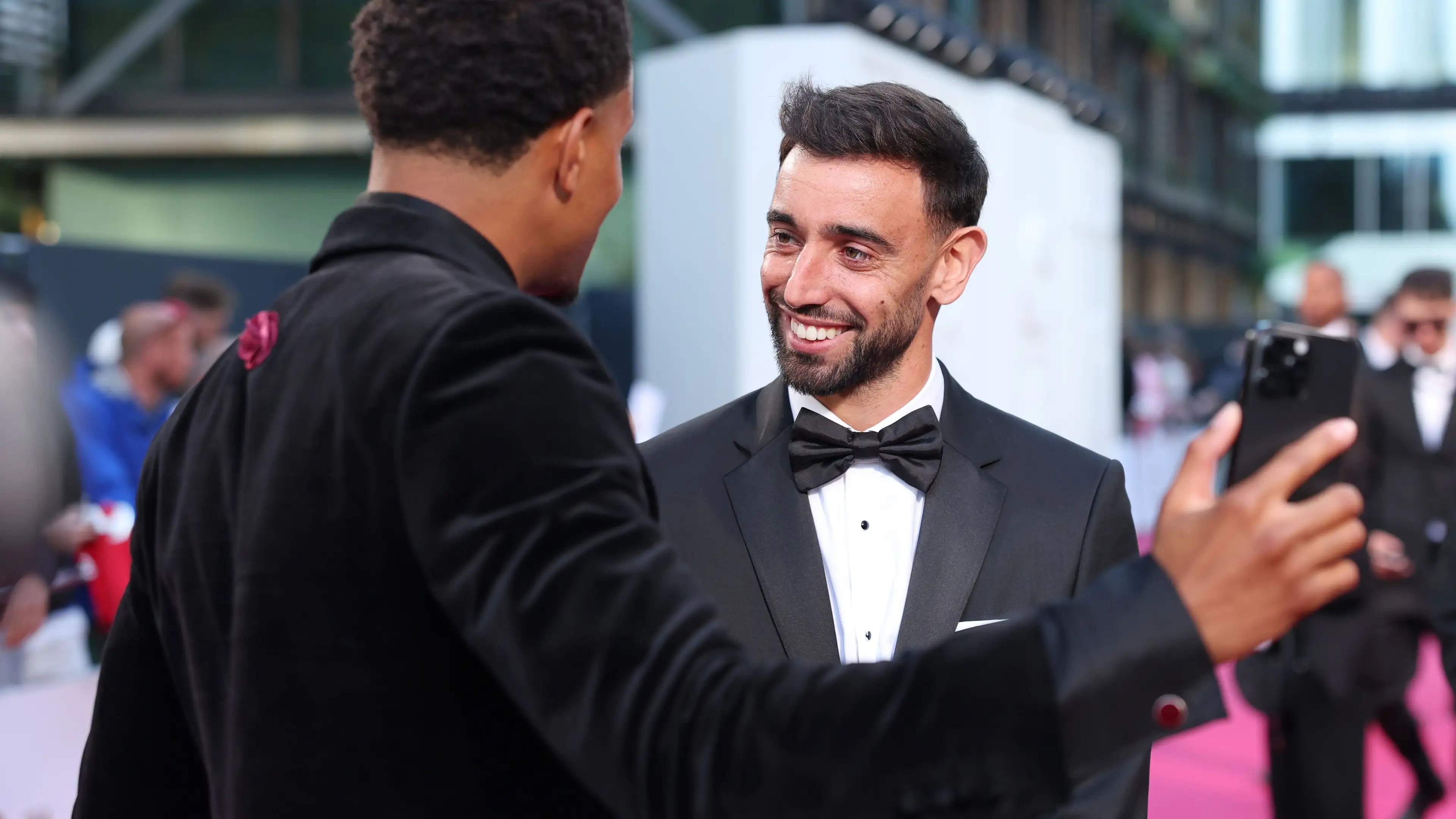 Bruno Fernandes dinobatkan sebagai pemain terbaik di Inggris