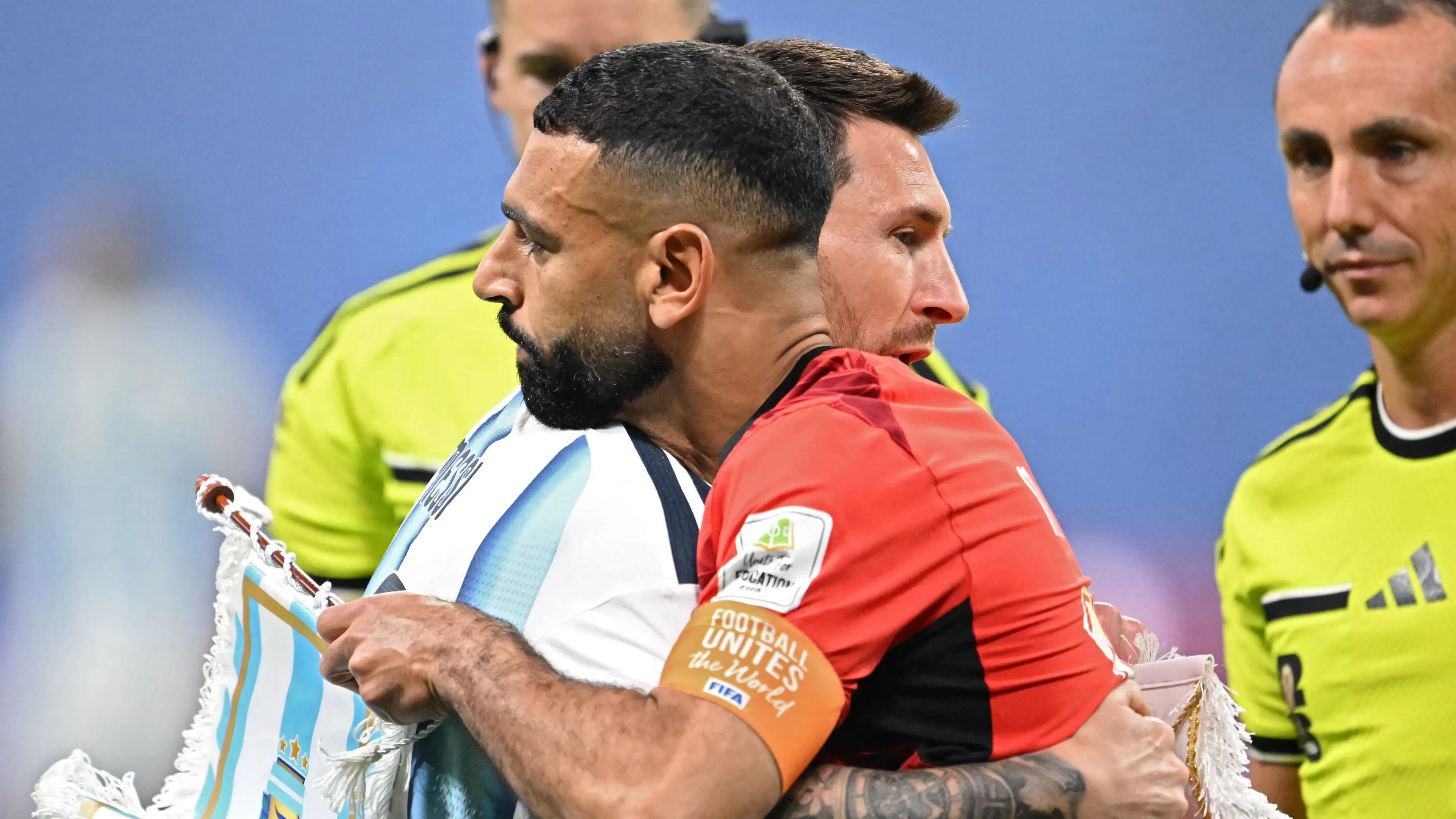 Video: Salah Tak Cukup? Suporter Trabzon Minta Datangkan Messi