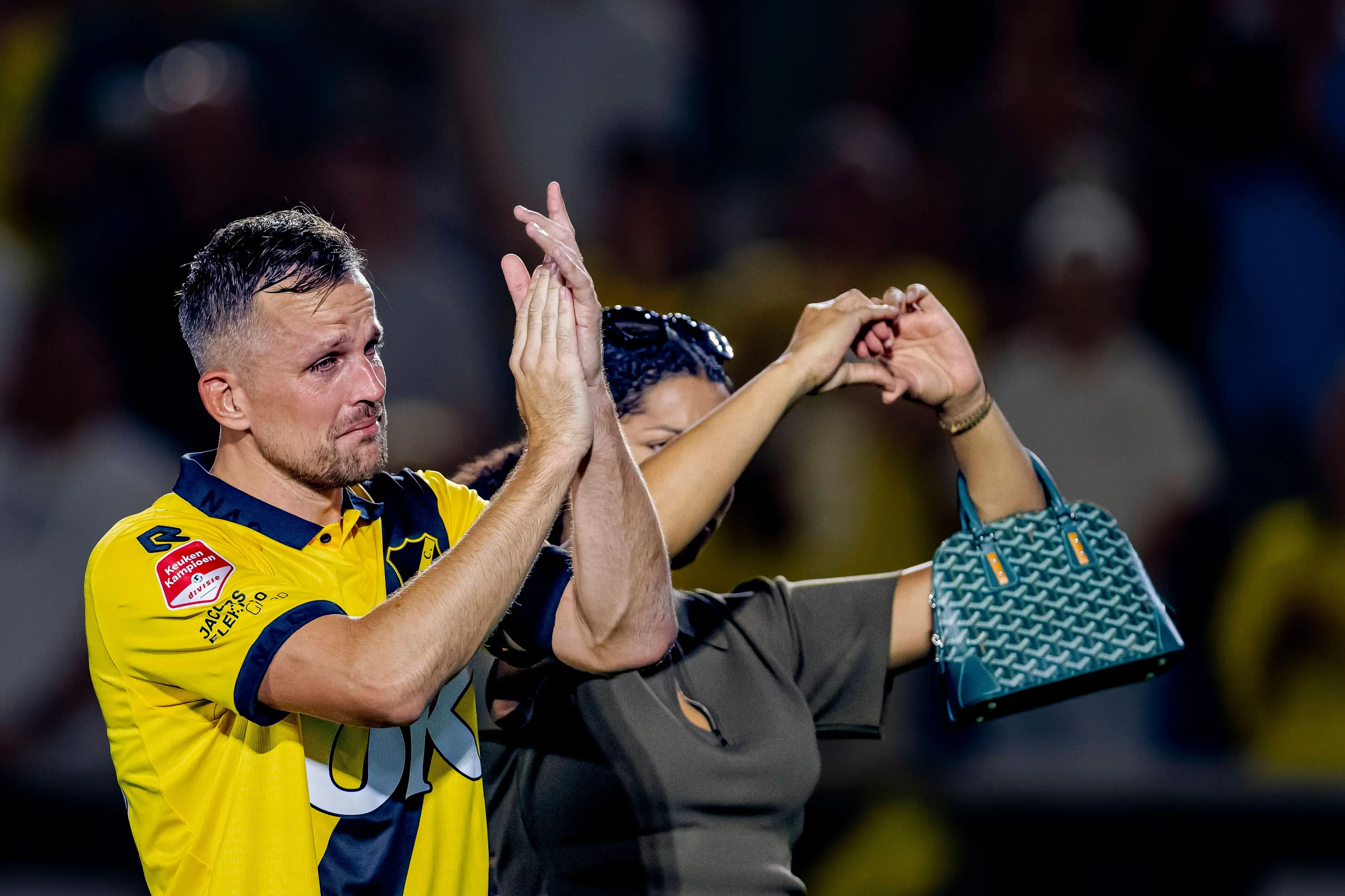 Penghormatan yang memilukan bagi Mats Seuntjens di Divisi Dua Belanda Keuken Kampioen