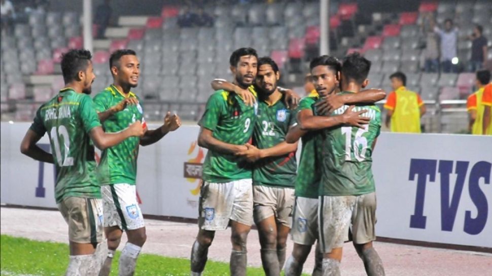 Keberangkatan Skuad Bangladesh Jelang Hadapi Timnas Indonesia Diwarnai Aksi Bakar-bakaran Suporter