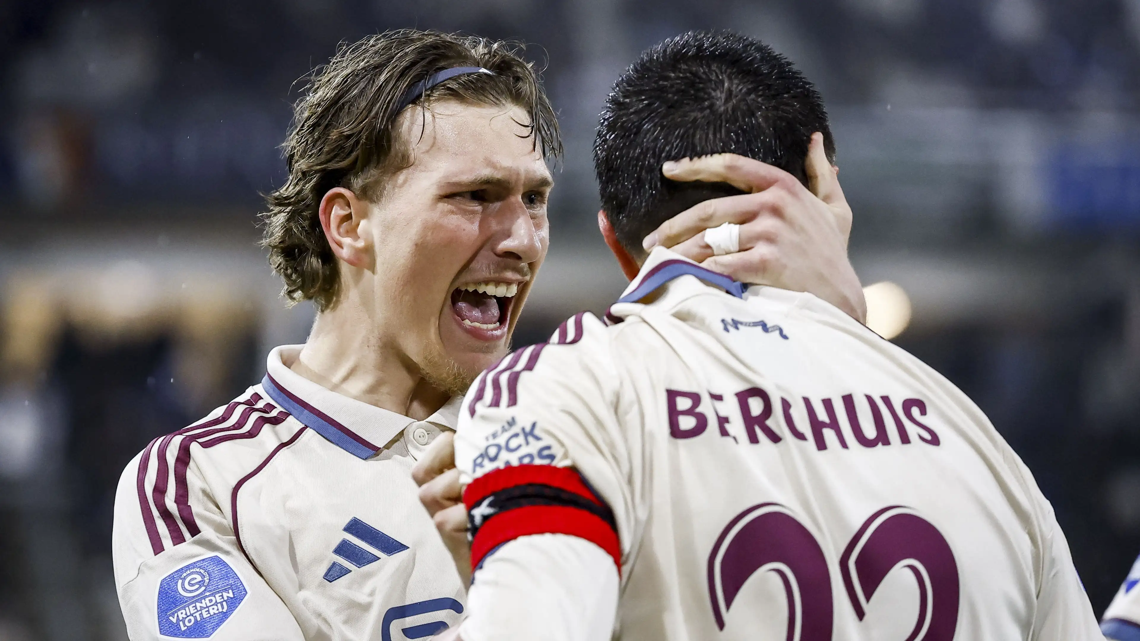 Ajax dengan tegas menolak tawaran PSG untuk Godts dan menolak bernegosiasi