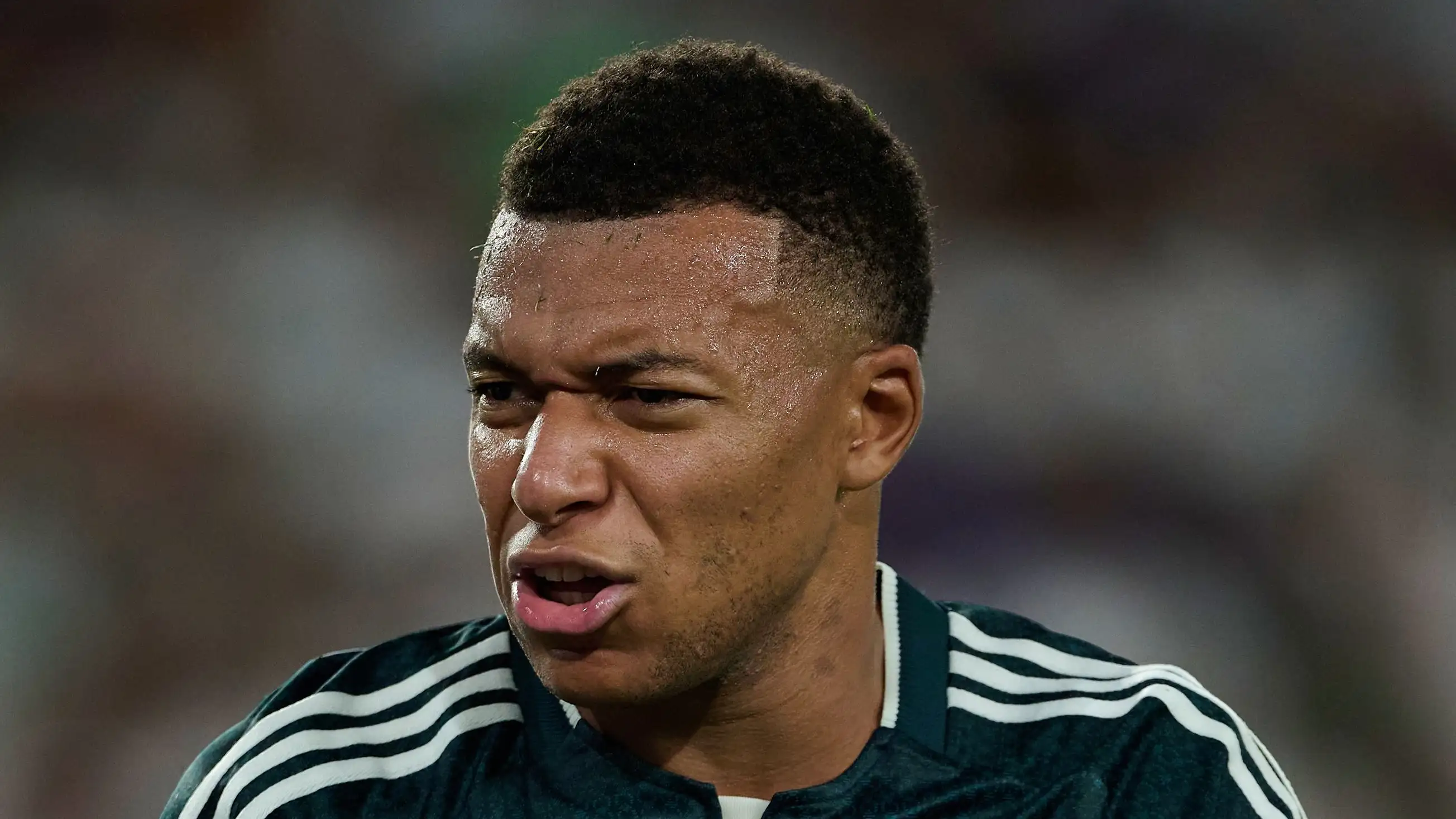 Setelah musim tanpa gelar: Ballon d'Or membongkar "kontradiksi" Mbappe