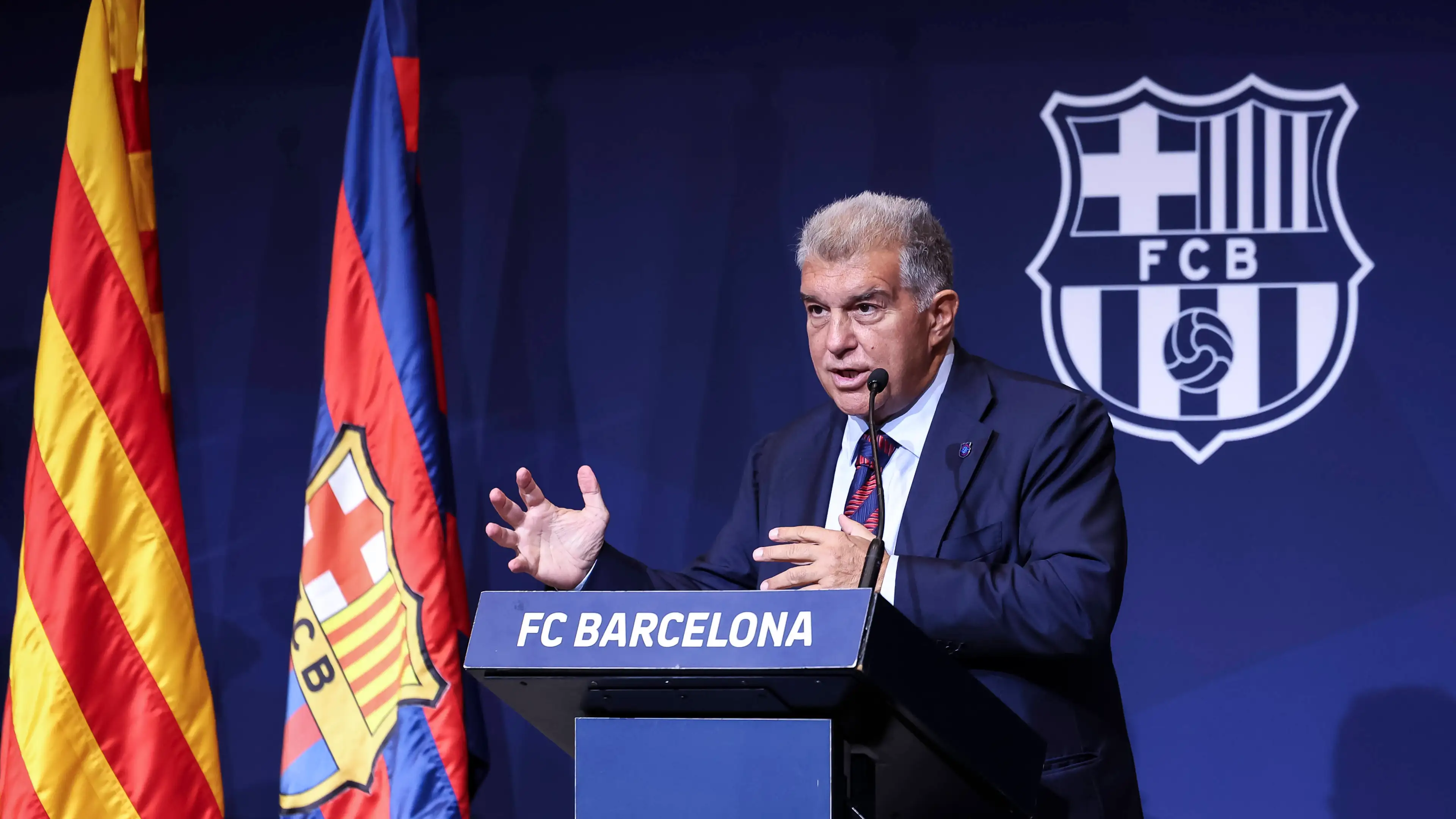 Tak Cukup dengan Pernyataan Barcelona, Laporta Siapkan Kejutan Menggemparkan dalam Krisis Bendera "Estelada"