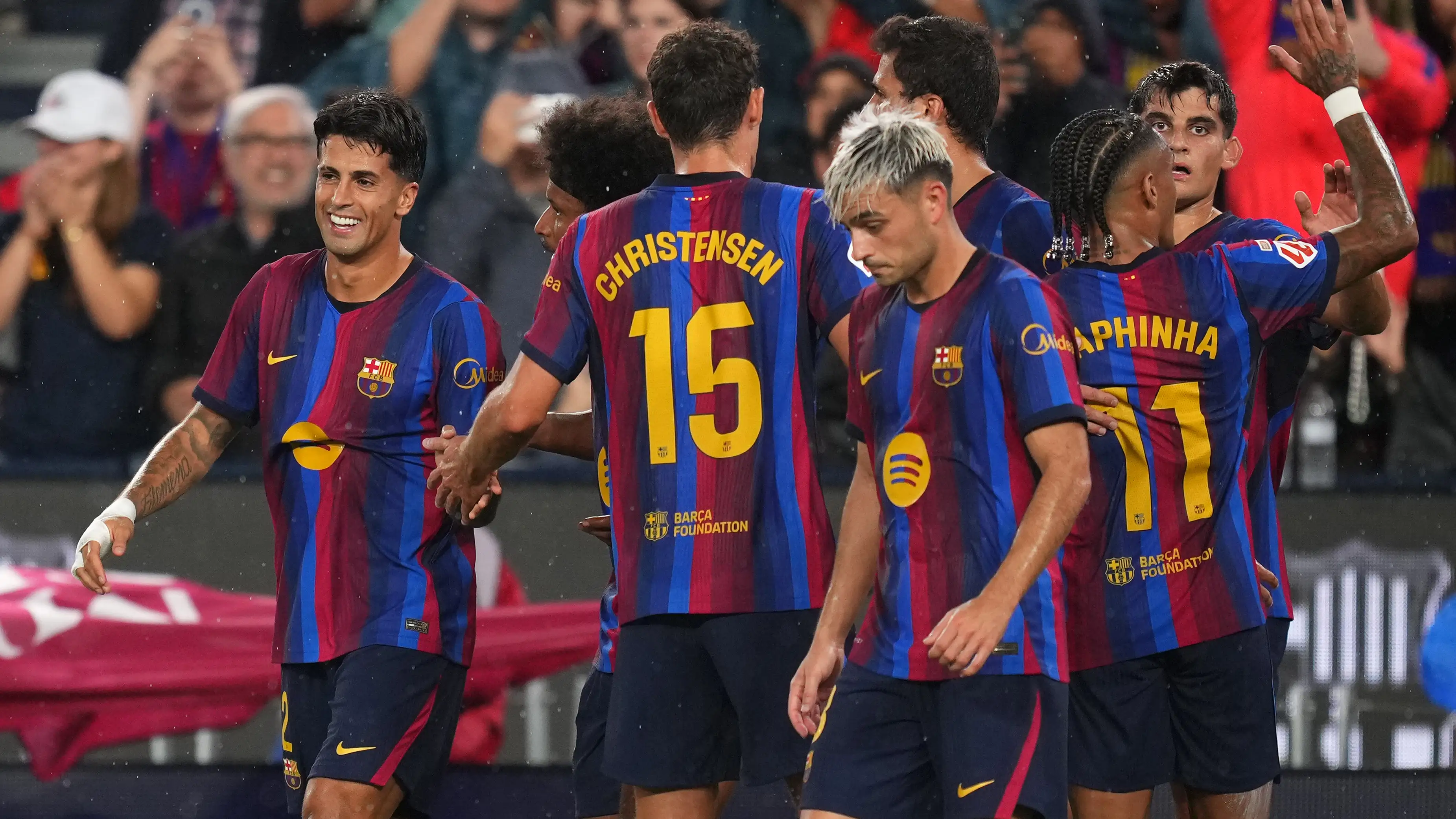 Mengapa laga Levante vs Bilbao dibatalkan sementara pertandingan Barcelona kontra Racing tetap digelar meski ada peringatan hujan?