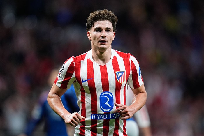 Julian Alvarez Jadi ke Arsenal di Detik-detik Akhir Bursa Transfer?