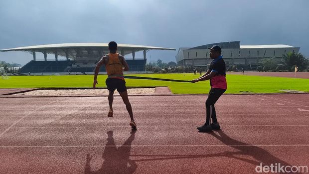 Menyiapkan Bibit Atlet Papua dari Mimika Sport Complex