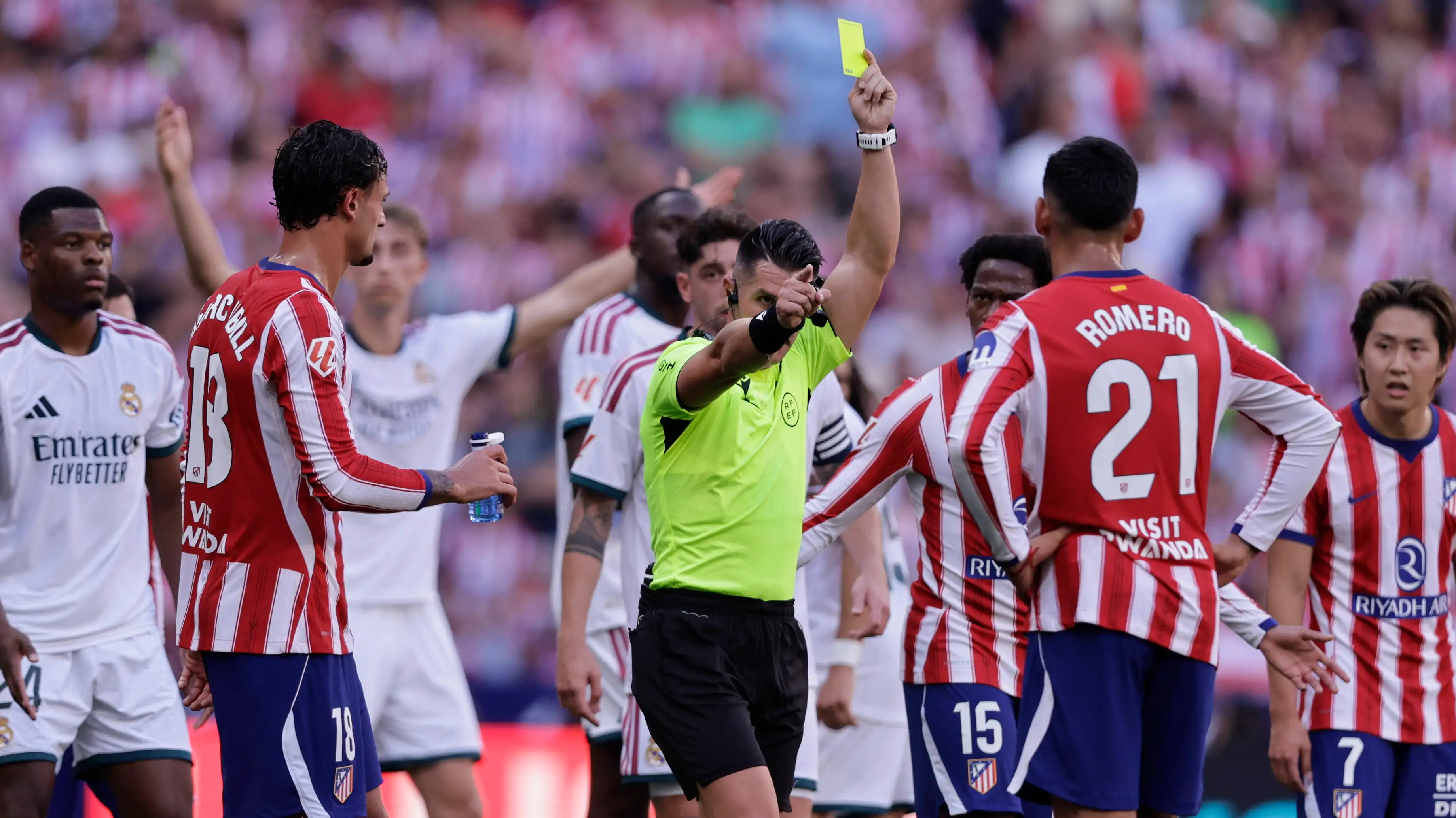 Layak atau terlalu berat? Pakar wasit ungkap pendapatnya kepada Koora soal sanksi untuk wasit derbi Madrid