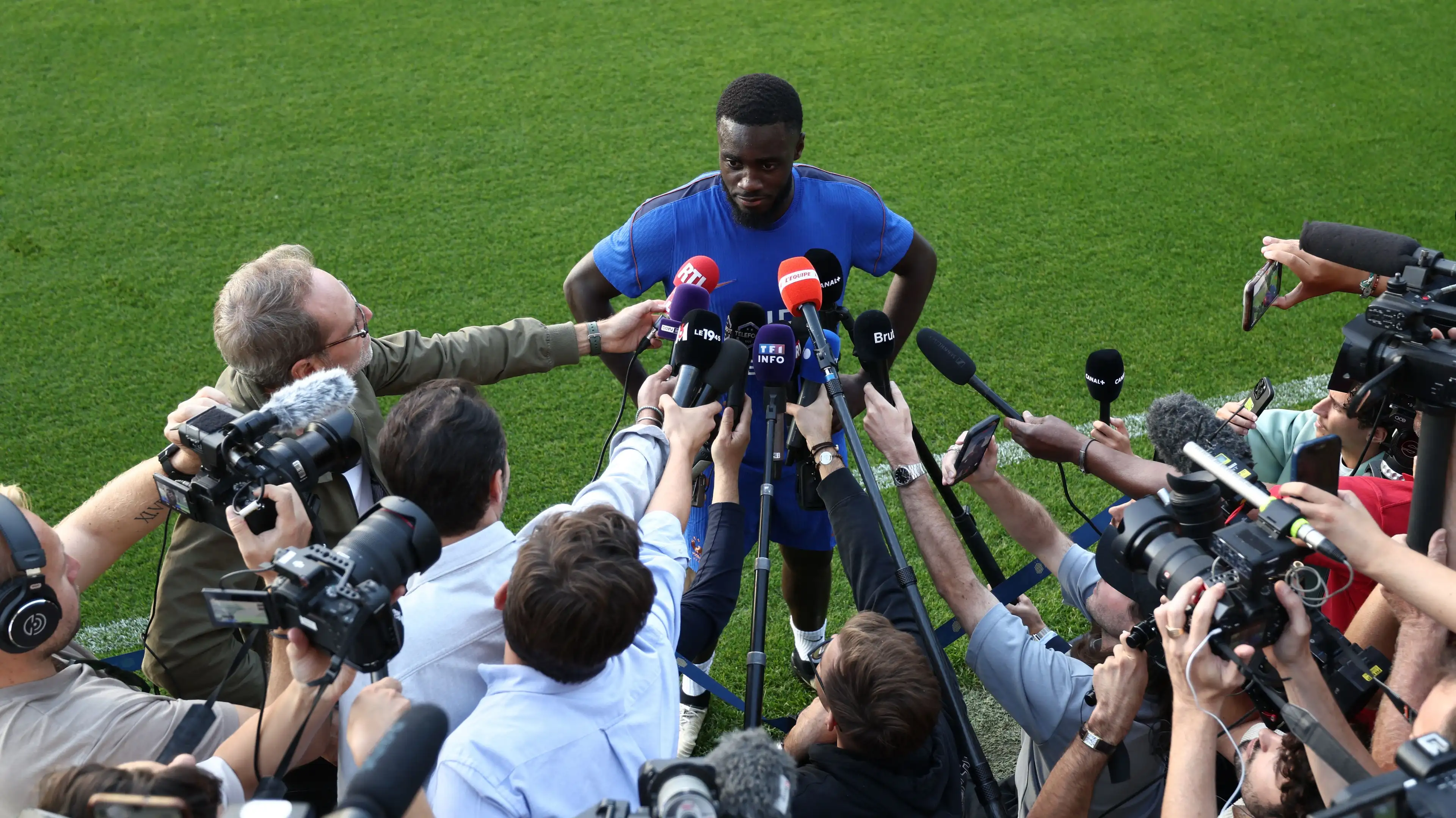Upamecano menghindar dari polemik Mbappe dan Dembele, ungkap kata-kata pertama Zidane