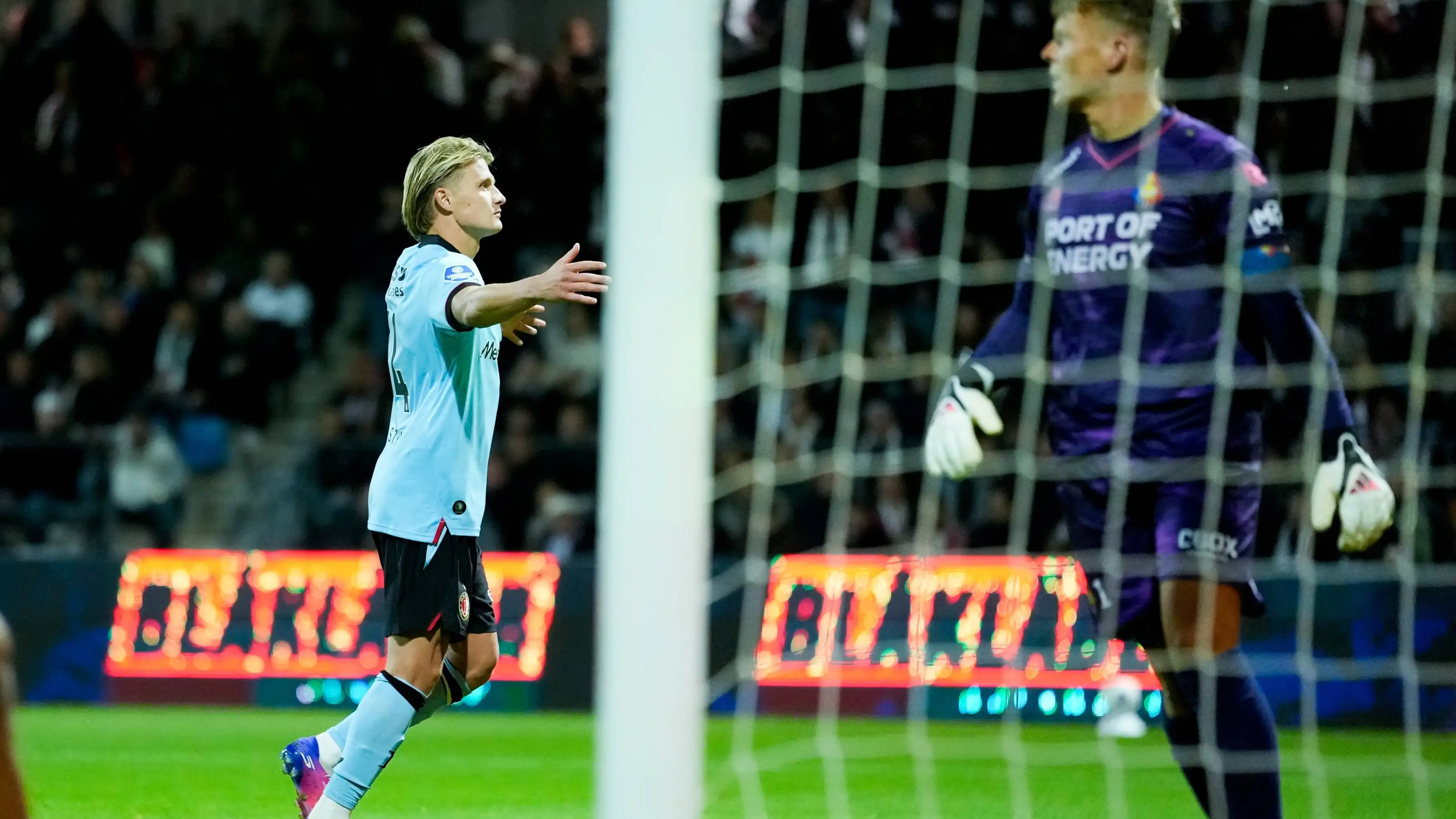 Feyenoord menangi laga gila tujuh gol di markas Telstar