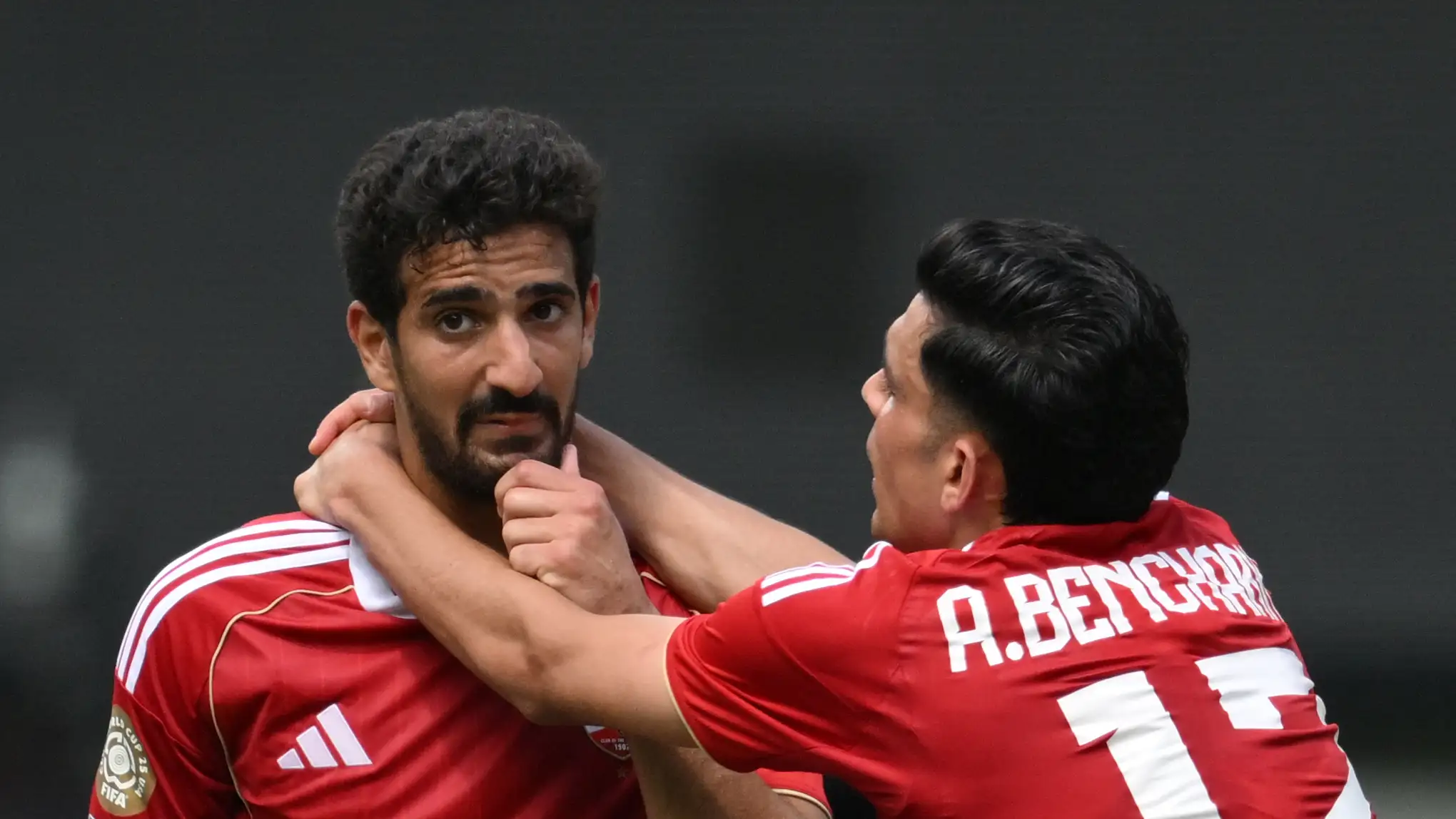 "Aku melihat kematian dengan mataku sendiri": Ben Romdhane mengungkap rahasia momen-momen menakutkan di pemusatan latihan Al Ahly Mesir