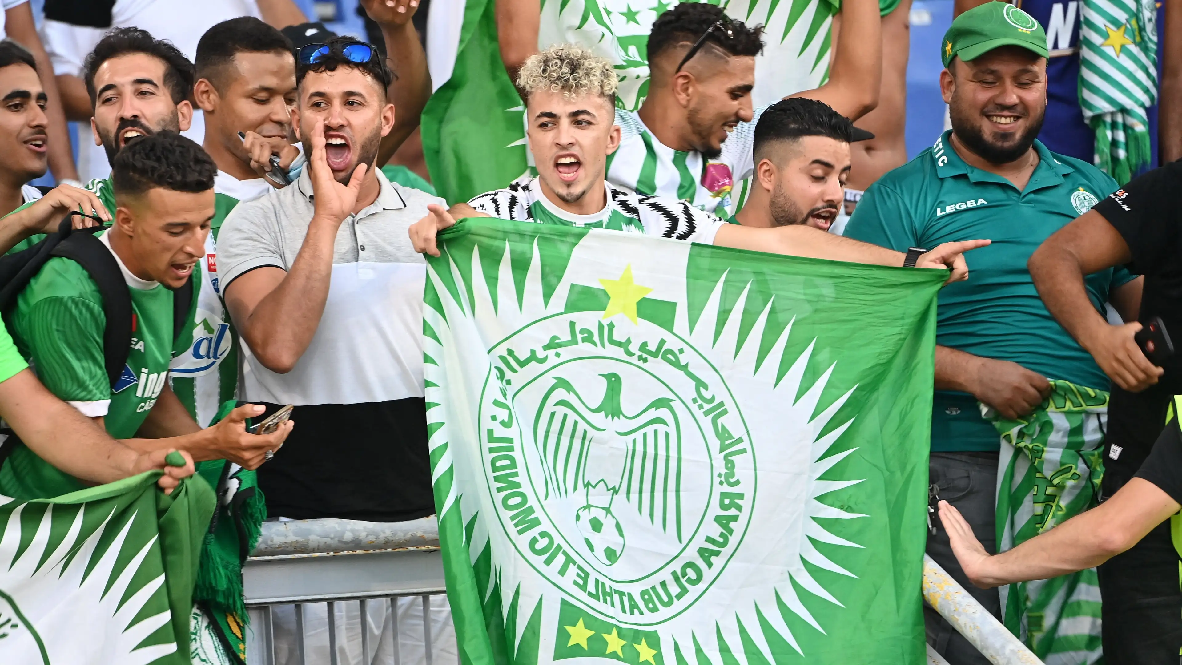 Raja Casablanca menemukan solusinya di Eropa
