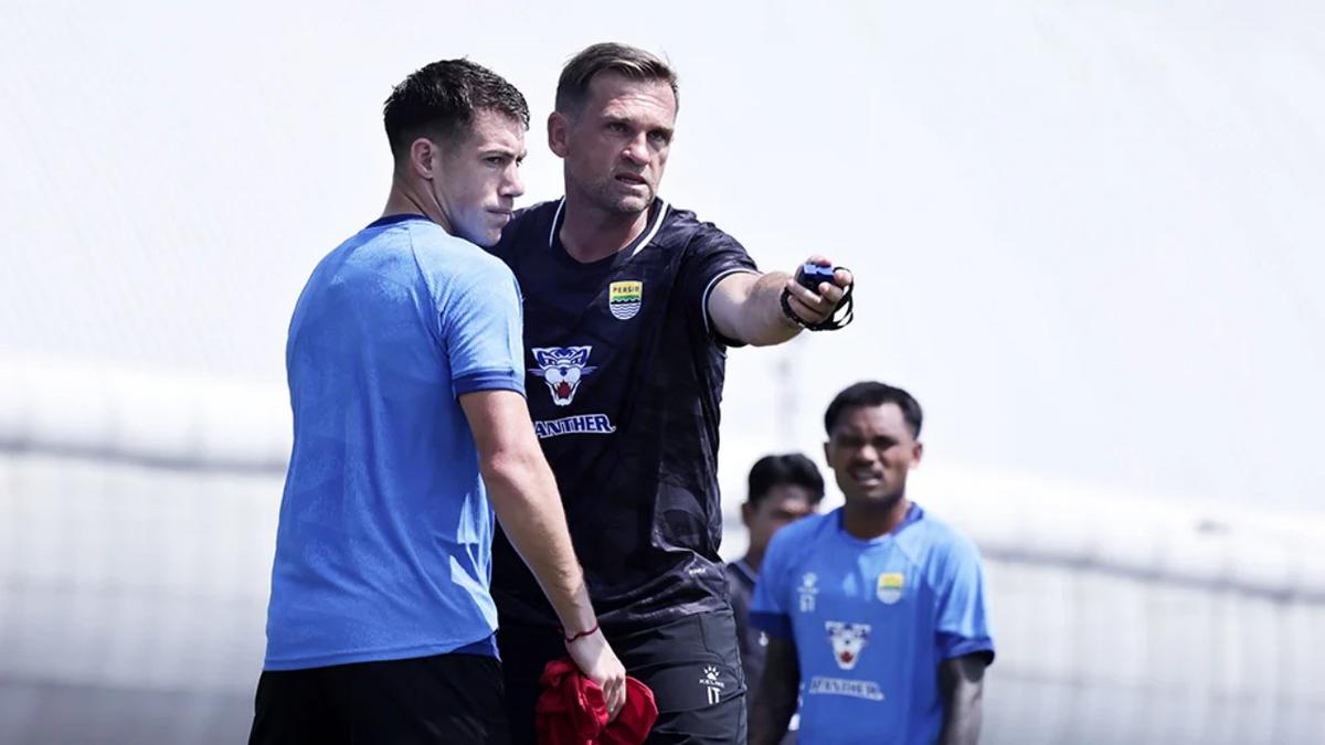 Igor Tolic Peringatkan Pemain Persib: Libur 4 Hari, Jadwal Neraka Oktober Menanti