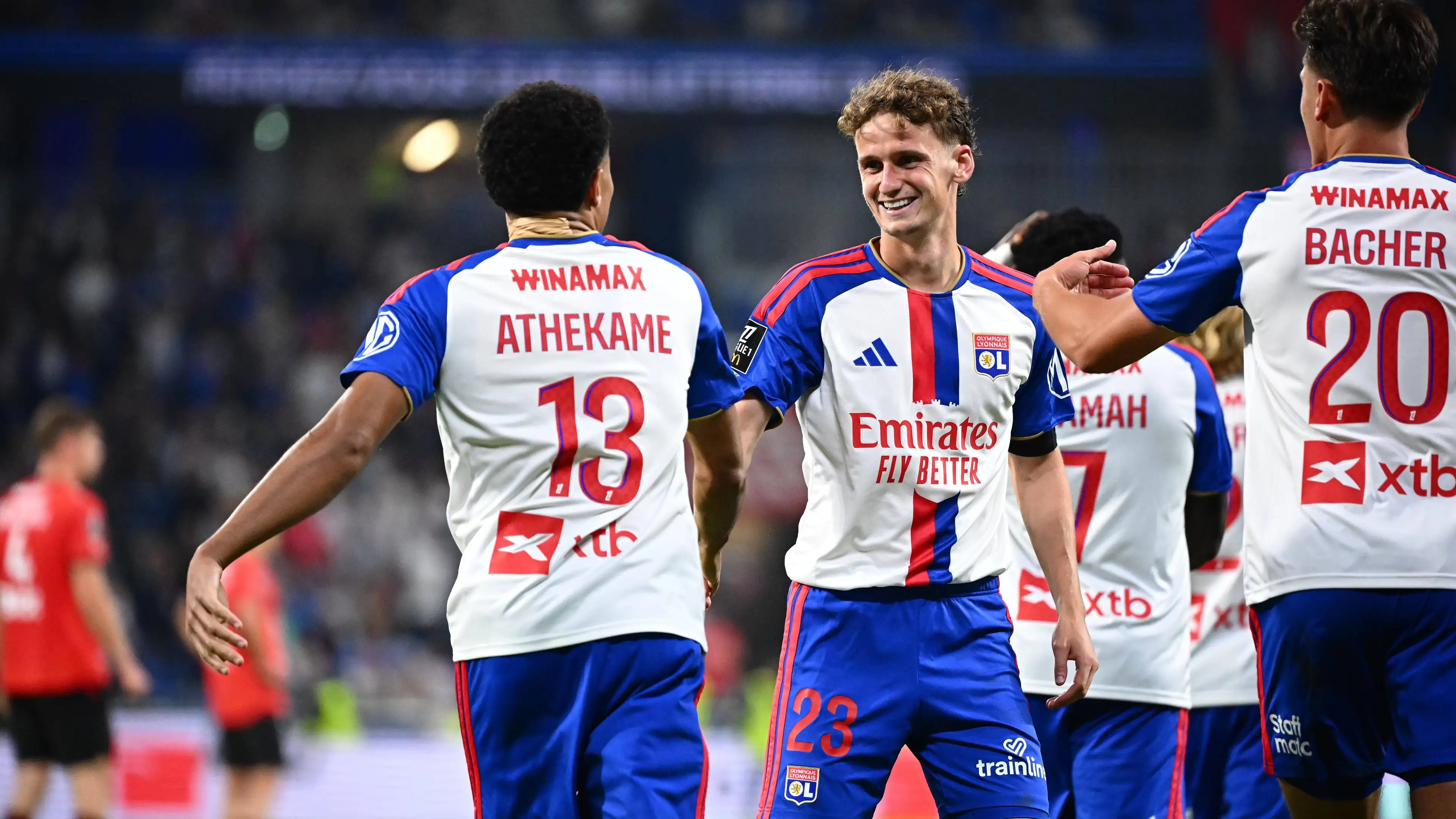 Milan, apakah Anda melihat Athekame? Start super pemain Prancis itu bersama Lyon asuhan Fonseca