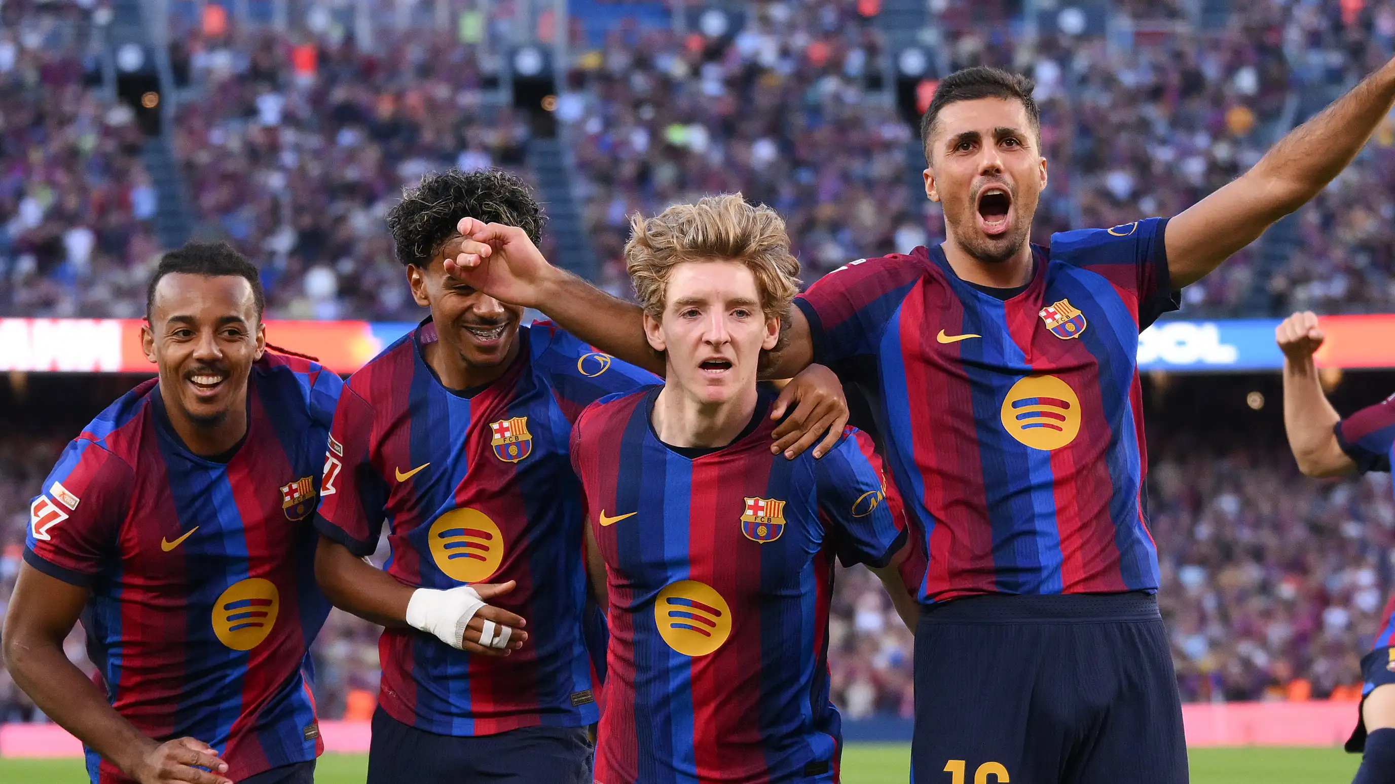 Barcelona Ulangi Pencapaian 2013, Buru Rekor Baru