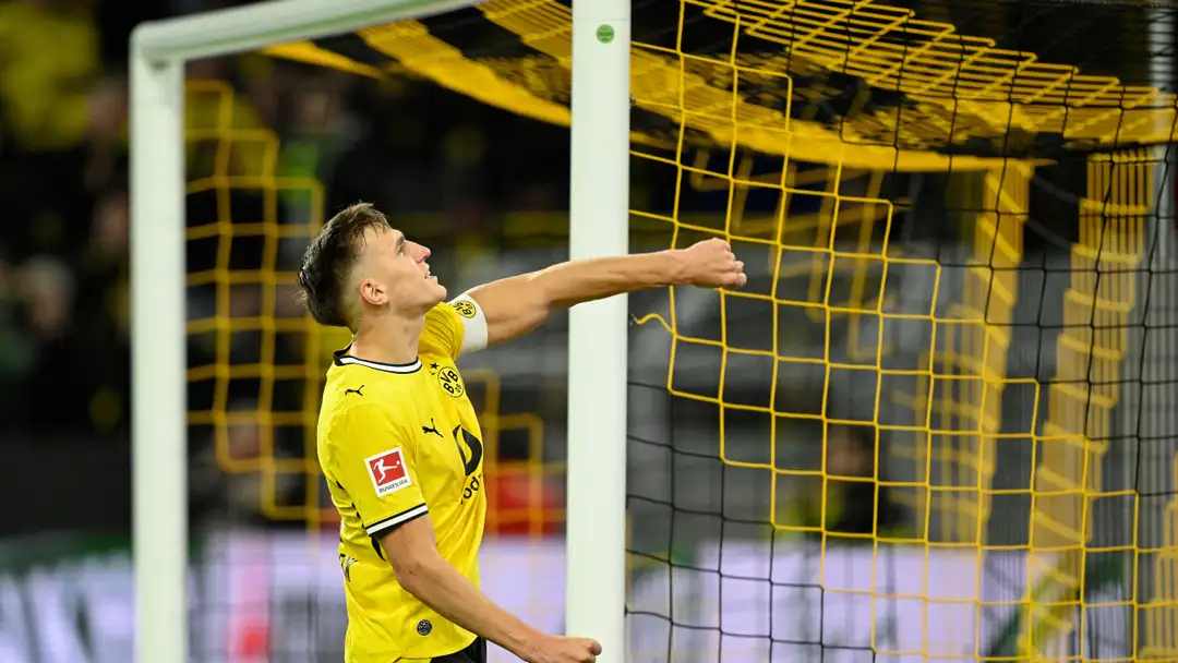 “Pekan depan kami menghadapi Bayern!” Nico Schlotterbeck melontarkan peringatan jelang Der Klassiker